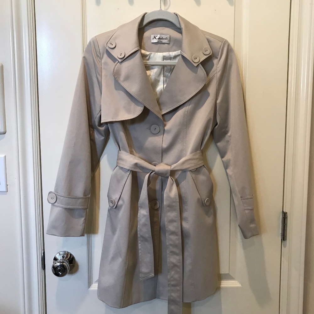 Beige trench coat with tie waist